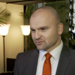 Rynek paczkowy czekają zmiany. E-sklepy będą oferować bezpłatną dostawę i to w dniu zamówienia