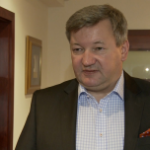 Rośnie sprzedaż parafarmaceutyków. Zapaść na rynku leków refundowanych