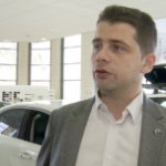 Słaba sprzedaż aut hybrydowych w Polsce. Brakuje wsparcia i ulg jak w Europie Zachodniej