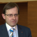 Na rynku pojawiają się nowe innowacyjne sposoby płatności. Młodzi Polacy wkrótce przestaną płacić gotówką, a nawet kartą