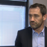 Przed długimi weekendami Polacy wypożyczają kabriolety, auta sportowe i większe vany. Jenak rynek wynajmu aut w Polsce wciąż daleko za zachodnimi sąsiadami