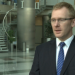 Własne karty płatnicze uczą dzieci oszczędzania