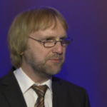 Niemiecki ekonomista: Eskalacja konfliktu na Ukrainie może spowolnić polski PKB. Na razie gospodarka rośnie stabilnie