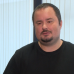 Przed wyjazdem na wakacje warto wyrobić Europejską Kartę Ubezpieczenia Zdrowotnego. Pozwala ona na dostęp do opieki medycznej w każdym kraju UE