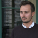 Mobilne aplikacje ułatwiają planowanie podróży i sam wyjazd, mogą też zabezpieczyć samochód