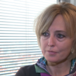 Konsumenci coraz częściej sprawdzają wiarygodność firm, m.in. deweloperów i biur podróży