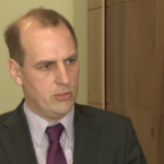 Przedsiębiorcy coraz częściej przekazują firmy nie rodzinie, ale obcym osobom