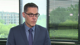 INWESTOR, - Przychody branży leasingowej w segmencie agro wzrosły w całym ubiegłym roku i w pierwszym kwartale tego roku o 9 proc. Instytucje finansowe na coraz większą skalę rozbudowują oferty dla rolników. To ważna grupa klientów – 92 proc. z nich korzysta z produktów bankowych. Co czwarty zaciąga pożyczki gotówkowe na inwestycje, a co dziesiąty – pożyczki celowe lub korzysta z leasingu., rolnictwo, leasing, maszyny rolnicze, dotacje unijne Zainteresowanie leasingiem maszyn rolniczych rośnie o 9 proc. rocznie. Rolnicy coraz chętniej korzystają z ofert banków, niekoniecznie spółdzielczych INWESTOR, rolnictwo, leasing, maszyny rolnicze, dotacje unijne- Przychody branży leasingowej w segmencie agro wzrosły w całym ubiegłym roku i w pierwszym kwartale tego roku o 9 proc. Instytucje finansowe na coraz większą skalę rozbudowują oferty dla rolników. To ważna grupa klientów – 92 proc. z nich korzysta z produktów bankowych. Co czwarty zaciąga pożyczki gotówkowe na inwestycje, a co dziesiąty – pożyczki celowe lub korzysta z leasingu.