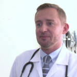 Internet coraz częściej zastępuje Polakom lekarza. Tracą w ten sposób czas i pieniądze