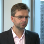 Wzrost gospodarczy może przyspieszyć w przyszłym roku. Na razie podtrzymują go stabilna konsumpcja i zamówienia z Zachodu