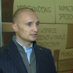 Sklepy przygotowują się do świątecznej sprzedaży. Skupiają się na odpowiedniej ekspozycji towaru