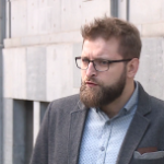 600 gmin w Polsce komunikuje się z mieszkańcami za pomocą SMS-ów