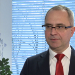 Udział w firmowej imprezie świątecznej nie jest przychodem dla pracownika, więc nie musi on płacić podatku