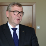 Czytelnictwo w Polsce znowu spada. Branża poligraficzna liczy jednak na dobre zyski