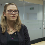 Polacy coraz częściej zlecają prace ogrodnicze profesjonalnym firmom