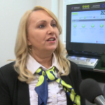 Coraz więcej urzędów i placówek publicznych oferuje usługę wideotłumaczenia dla osób niesłyszących. Można z niej także skorzystać w 43 oddziałach ZUS