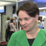 Coraz więcej firm angażuje się w działalność edukacyjną. Zyskują na tym również pracownicy