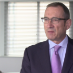 Tylko 16 proc. Polaków odkłada na emeryturę. W budowaniu oszczędności pomogą ubezpieczyciele