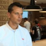 KFC zmienia model działania restauracji. Inwestuje w usługi mobilne i technologie, które usprawnią i przyspieszą obsługę gości