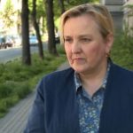 Unia kończy z roamingiem, ale Polacy w niektórych sieciach wciąż będą za niego płacić. Regulatorzy rynku grożą operatorom karami finansowymi