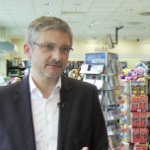 Sklepy na stacjach benzynowych coraz poważniejszą konkurencją dla dyskontów i sklepów osiedlowych. Rośnie asortyment i liczba dostępnych usług