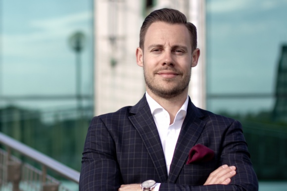 Całkowite koszty kredytu. Jak obliczyć rzeczywistą cenę za udzielenie finansowan LIFESTYLE, Finanse - Sposób obliczania rzeczywistej rocznej stopy oprocentowania (RRSO) pożyczonej kwoty, nie jest tajemnicą, ale nie jest też prosty, czytelny czy powszechnie zrozumiały. Jedno jest pewne – warto go znać.