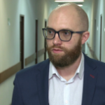 Nowe kompetencje na rynku pracy pozwalają podnieść wynagrodzenie nawet o 30 proc. Pracodawcy cenią umiejętności cyfrowe i gotowość do zmiany branży