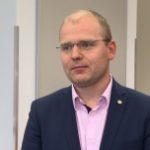 Polacy spędzają w internecie już 6 godzin dziennie. Z tego 2 godziny poświęcają mediom społecznościowym