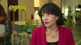 Twarde krzesła, stare ławki i małe przestrzenie to standard w polskich szkołach. Rząd przeznaczy na ich wymianę 100 mln zł