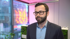 Polski rynek turystyczny jest jednym z najszybciej rozwijających się w Europie. Większość Polaków nadal wybiera biura podróży, ale trend ten się zmienia