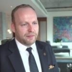 Diamenty wciąż są pożądanym przez kobiety prezentem. Ich dostępność w ostatnich latach mocno spada