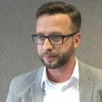 8 na 10 Polaków deklaruje znajomość języka obcego. Ponad połowa ma jednak kłopot ze swobodną komunikacją