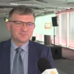 Sprzedaż mieszkań hamuje. Niektórzy deweloperzy przygotowują się na spowolnienie i stawiają na nieruchomości premium