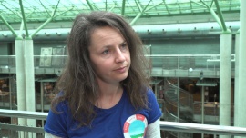 LIFESTYLE, - Każdego dnia w Polsce odbiera sobie życie 15 osób, 12 z nich to mężczyźni. Jesteśmy też na drugim miejscu w Europie pod względem liczby samobójstw nieletnich. Kwestia samobójstw jest bardzo skomplikowana, a powody załamania mogą być bardzo różne. Wśród nich są problemy rodzinne, nieumiejętność radzenia sobie z wyzwaniami zawodowymi, wygórowane ambicje, niespełnienie lub brak akceptacji ze strony otoczenia. Jest też duże prawdopodobieństwo, że na własne życie targną się osoby zmagające się z depresją, załamaniem nerwowym czy innymi podobnymi chorobami., samobójstwa, próby samobójcze, depresja, załamanie nerwowe Samobójstwo popełnia w Polsce codziennie 15 osób. Są to głównie mężczyźni LIFESTYLE, samobójstwa, próby samobójcze, depresja, załamanie nerwowe- Każdego dnia w Polsce odbiera sobie życie 15 osób, 12 z nich to mężczyźni. Jesteśmy też na drugim miejscu w Europie pod względem liczby samobójstw nieletnich. Kwestia samobójstw jest bardzo skomplikowana, a powody załamania mogą być bardzo różne. Wśród nich są problemy rodzinne, nieumiejętność radzenia sobie z wyzwaniami zawodowymi, wygórowane ambicje, niespełnienie lub brak akceptacji ze strony otoczenia. Jest też duże prawdopodobieństwo, że na własne życie targną się osoby zmagające się z depresją, załamaniem nerwowym czy innymi podobnymi chorobami.