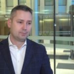 Konsumenci czekają na uruchomienie dopłat do elektrycznych aut. Rozszerzenie ich na firmy mogłoby trzy razy mocniej rozpędzić rynek