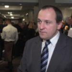 Płaca minimalna w tym roku wyższa niż w ubiegłym o 350 zł. Zbyt gwałtowne wzrosty mogą doprowadzić do zwolnień w mniejszych miastach