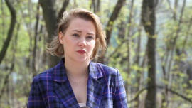 BIZNES, - Mniejsza sprzedaż lodów w gastronomii i wzrost konsumpcji lodów w domach – to dwa główne trendy obserwowane przez producentów lodów w ostatnich tygodniach. Choć jest za wcześnie na to, by ocenić wpływ zamrożenia gospodarki na branżę, wiadomo już, że sezon 2020 będzie wyjątkowy z uwagi na zmianę zwyczajów zakupowych Polaków związanych z akcją #zostańwdomu. – Wyczekujemy poprawy pogody i złagodzenia restrykcji dla lodziarni, aby w tegorocznym sezonie konsumpcja lodów na świeżym powietrzu znów była możliwa – przyznaje Olga Walentynowicz z firmy PPL Koral., lody, spożycie lodów, pandemia koronawirusa, branża HoReCa, PPL Koral Producenci lodów czekają na rozmrożenie gospodarki i otwarcie gastronomii. Na razie wzrosła sprzedaż w sklepach BIZNES, lody, spożycie lodów, pandemia koronawirusa, branża HoReCa, PPL Koral- Mniejsza sprzedaż lodów w gastronomii i wzrost konsumpcji lodów w domach – to dwa główne trendy obserwowane przez producentów lodów w ostatnich tygodniach. Choć jest za wcześnie na to, by ocenić wpływ zamrożenia gospodarki na branżę, wiadomo już, że sezon 2020 będzie wyjątkowy z uwagi na zmianę zwyczajów zakupowych Polaków związanych z akcją #zostańwdomu. – Wyczekujemy poprawy pogody i złagodzenia restrykcji dla lodziarni, aby w tegorocznym sezonie konsumpcja lodów na świeżym powietrzu znów była możliwa – przyznaje Olga Walentynowicz z firmy PPL Koral.