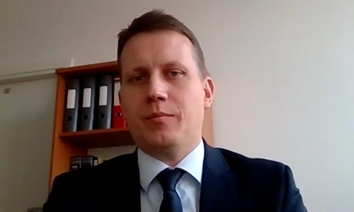 Polacy ufają doniesieniom naukowców. Coraz częściej zauważają wpływ ich badań na codzienne życie