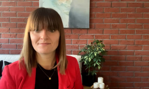 Obostrzenia związane z pandemią zmieniły świąteczny handel. Zakupy online robi coraz więcej osób powyżej 55. roku życia