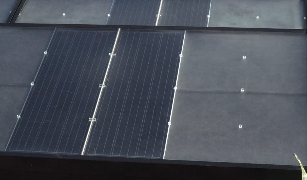 Panele fotowoltaiczne potencjalną furtką dla cyberprzestępców. Brak odpowiednich działań może doprowadzić do poważnych zakłóceń w dostawach energii [DEPESZA]