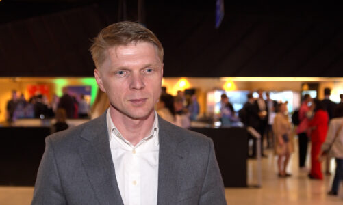 Rozwój sztucznej inteligencji drastycznie zwiększa zapotrzebowanie na energię. Rozwiązaniem są zrównoważone centra danych