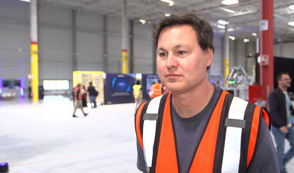 W Amazon pracuje ponad 750 tys. robotów. Najnowszy jest wyposażony w „zmysł” dotyku