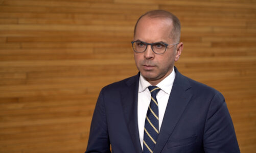 Negocjacje między UE i USA w sprawie ceł trwają. Przełom możliwy podczas czerwcowej wizyty Trumpa w Europie