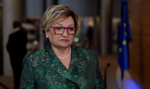 Rosyjskie surowce przestaną płynąć do UE. Spóźniony, ale ambitny i istotny plan ma być wdrożony do 2027 roku