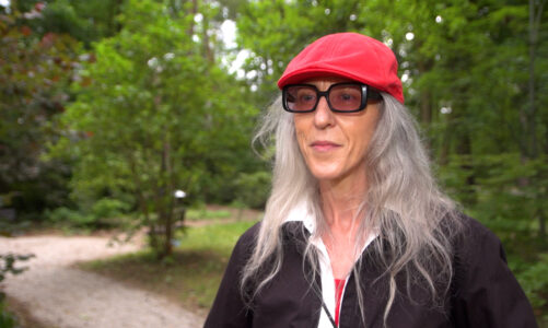 Przebywanie w lesie pozytywnie wpływa na zdrowie. Kąpiele leśne stają się coraz popularniejsze