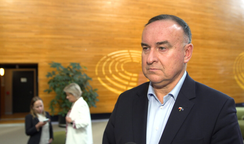 Ważą się losy wymiany handlowej między Stanami Zjednoczonymi a Unią Europejską. Na wysokich cłach stracą obie strony