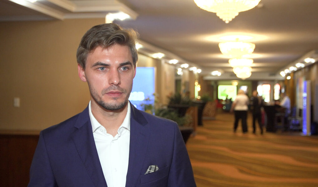 Jednorazowe opakowania z plastiku mają do 2030 roku zniknąć z lokali gastronomicznych. Przekonanie klientów do pojemników wielorazowych może być wyzwaniem