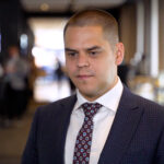 Dzięki zdalnej weryfikacji tożsamości z wykorzystaniem AI firmy zminimalizowały liczbę oszustw. Rozwiązania wykorzystuje głównie sektor finansowy