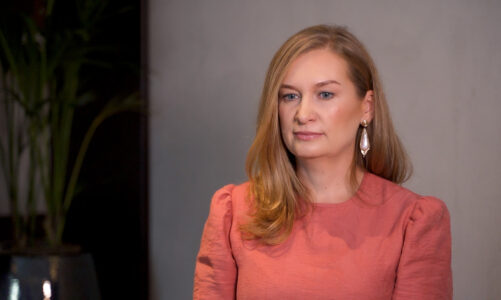 Zaangażowanie pracowników spada. To może zwiastować nową falę odejść