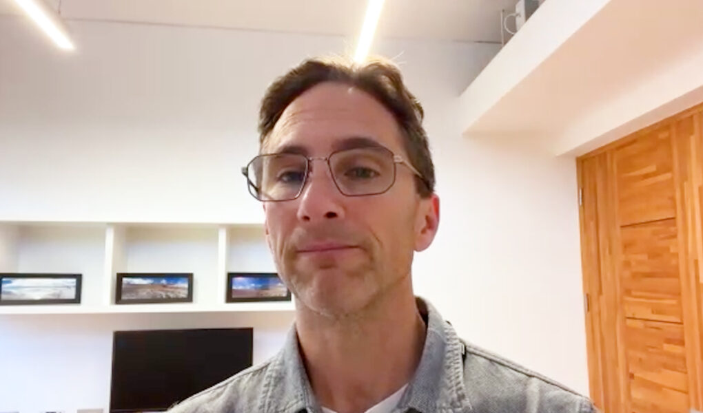 Naukowcy zbadali, co znaczy być „cool” w różnych kulturach. Wyróżnili sześć uniwersalnych cech takich osób